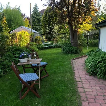 Apartment Villenappartement Mit Blick Ins Gruene Am Rande Der Wunderschoenen Altstadt Wismar